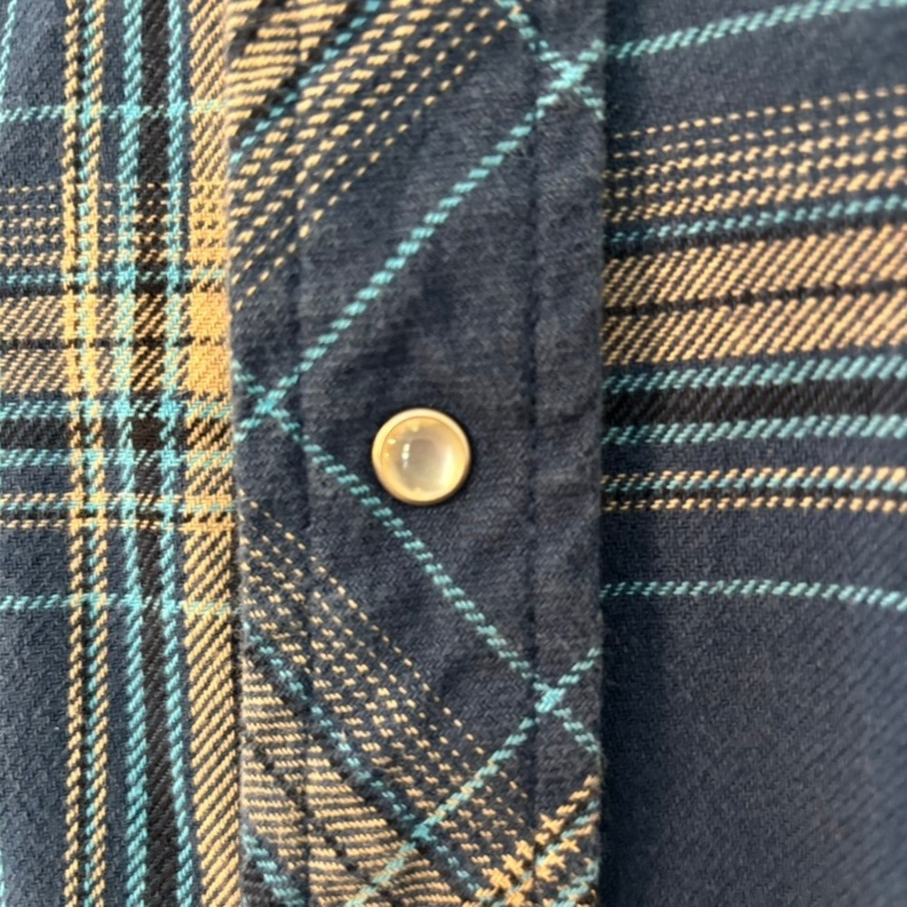 Wrangler Mens XL Blue Plaid Western Pearl Snap Shirt Long Sleeve Raw Hem Grunge - Picture 8 of 16
